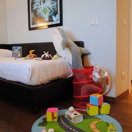 מלון By Ihg 4*