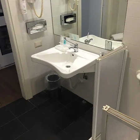 By Ihg מלון 4*