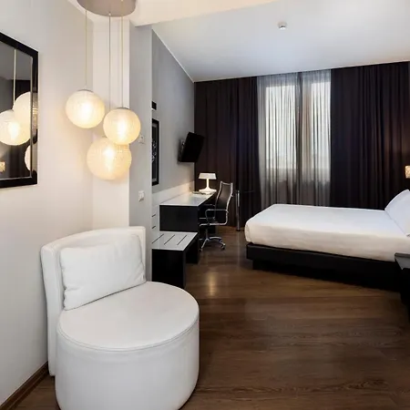 By Ihg Hotel 4*