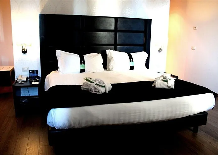By Ihg Hotel 4*