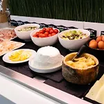 Hotel By Ihg