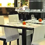 By Ihg 4*