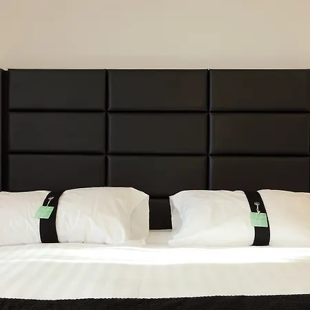 By Ihg 4* Genua