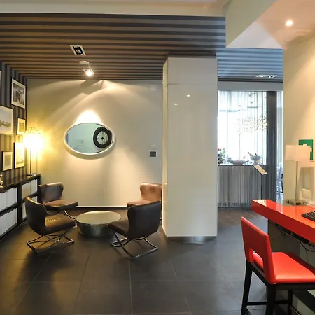 By Ihg Hotel Gênes
