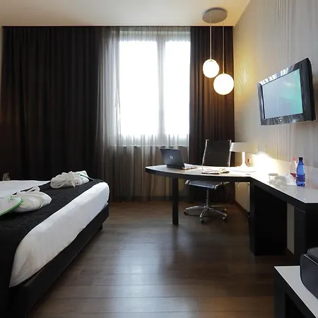 By Ihg