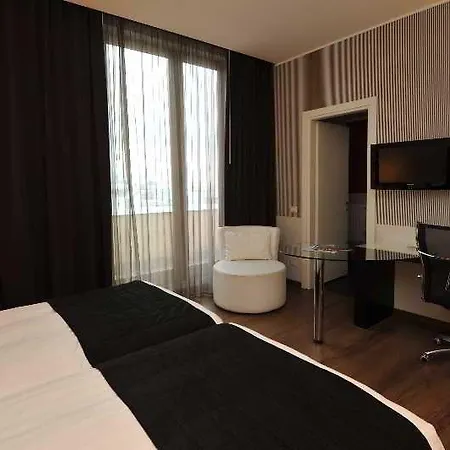 By Ihg Hotell 4*