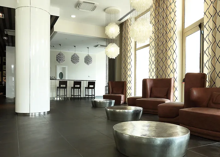 By Ihg Hotel Génova