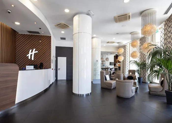 By Ihg 4* Genoa