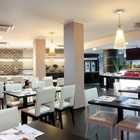 By Ihg 4* Генуя