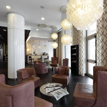 By Ihg